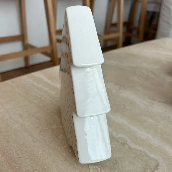 Small Christmas Tree - Picture 4 of 4